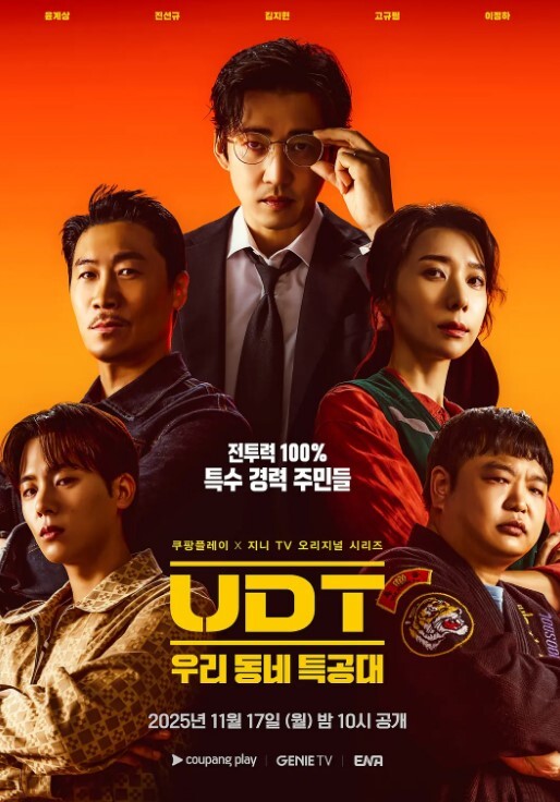 娇小的金发女郎 Eva Nyx 在看到 Jovan Jordan 和他怪物般大小的鸡巴时感到非常兴奋 - 啪啪啪啪